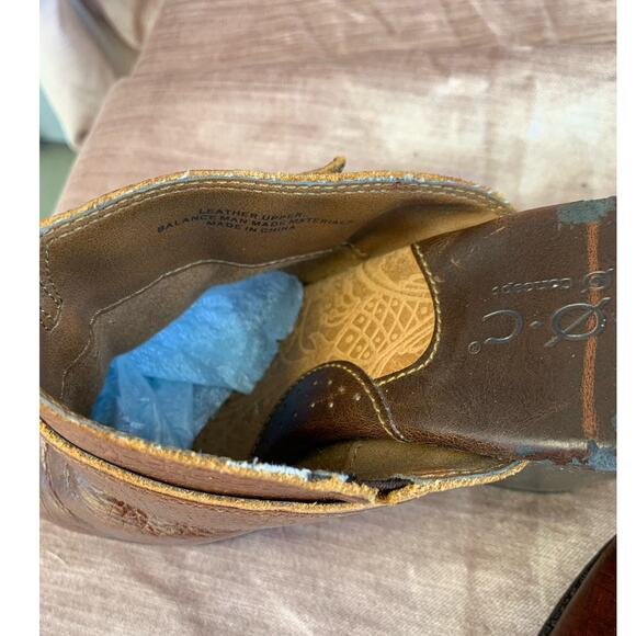 Born b.o.c. Mules Comfort Clog Brown Leather Brass Buckle Size 7 38 4" Heel - Picture 7 of 7